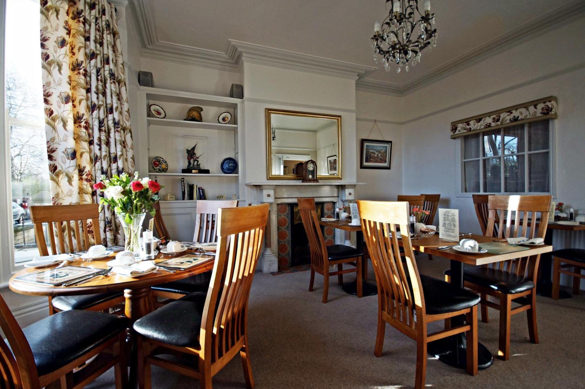 Bronte Guest House York Bagian luar foto