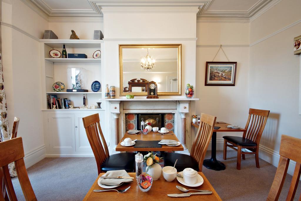 Bronte Guest House York Bagian luar foto