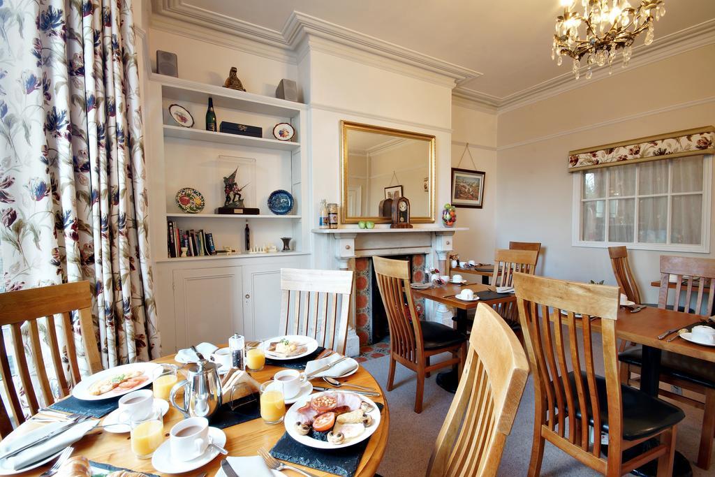 Bronte Guest House York Bagian luar foto