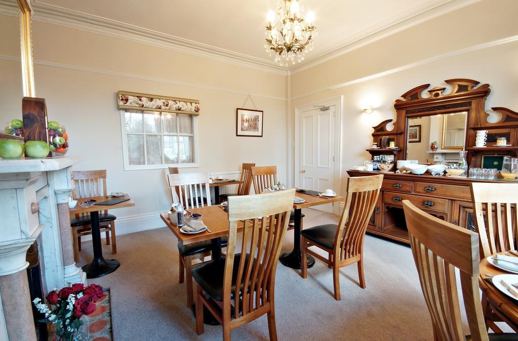 Bronte Guest House York Bagian luar foto