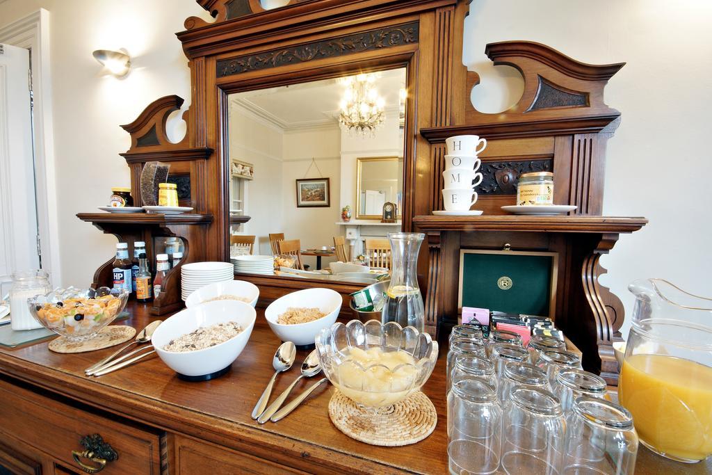 Bronte Guest House York Bagian luar foto