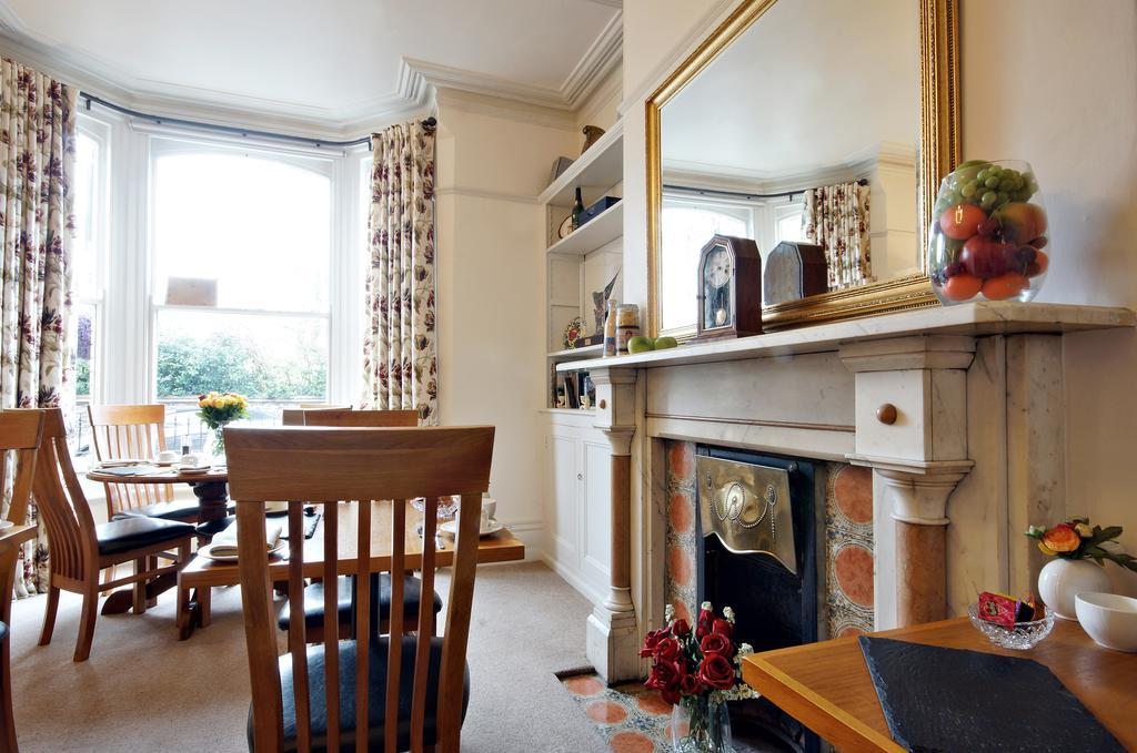 Bronte Guest House York Bagian luar foto