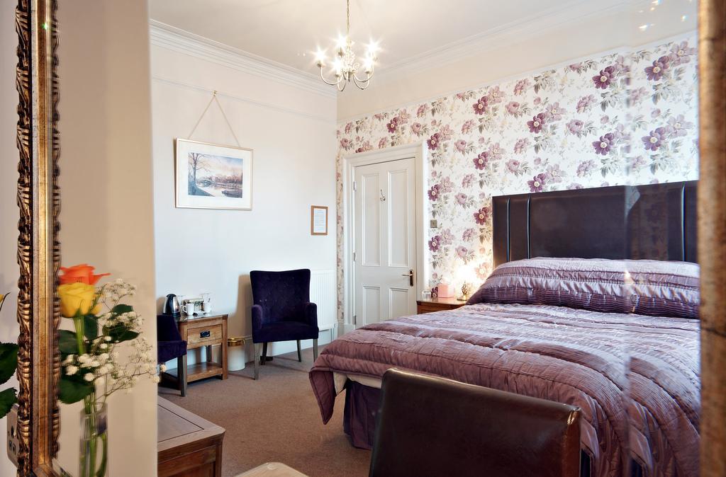 Bronte Guest House York Bagian luar foto