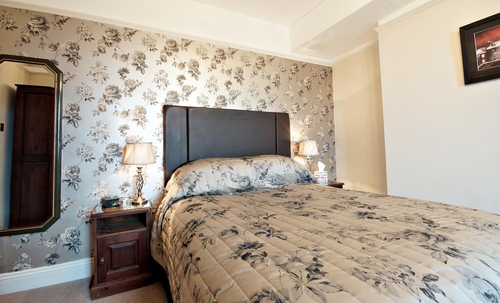Bronte Guest House York Bagian luar foto