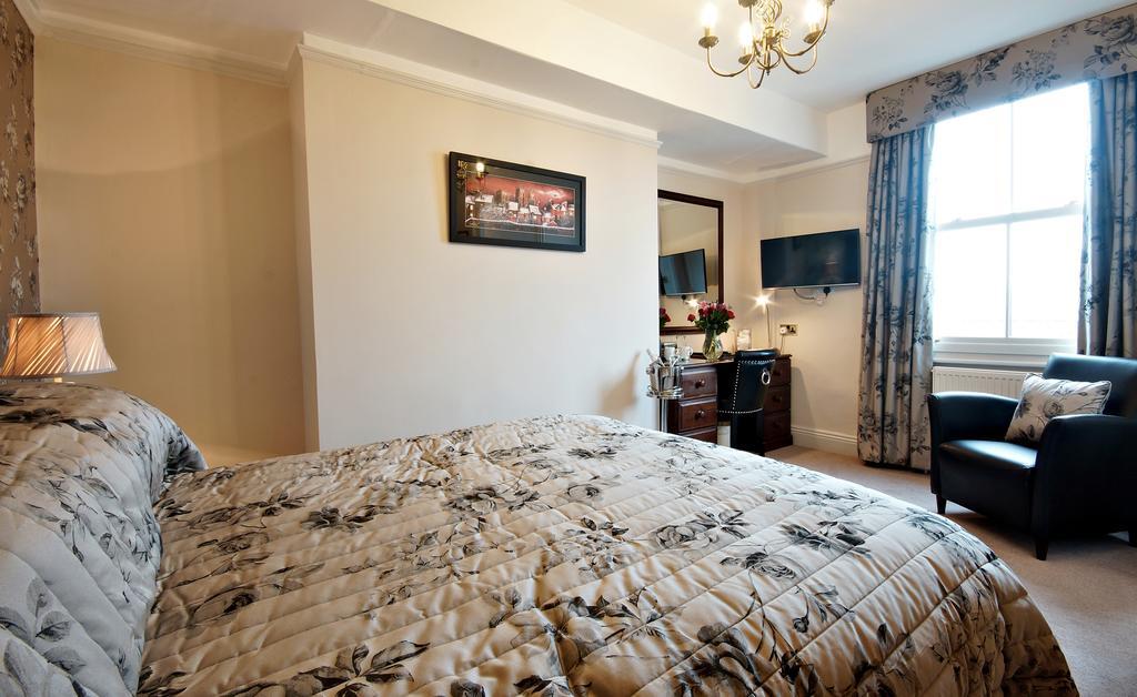Bronte Guest House York Bagian luar foto