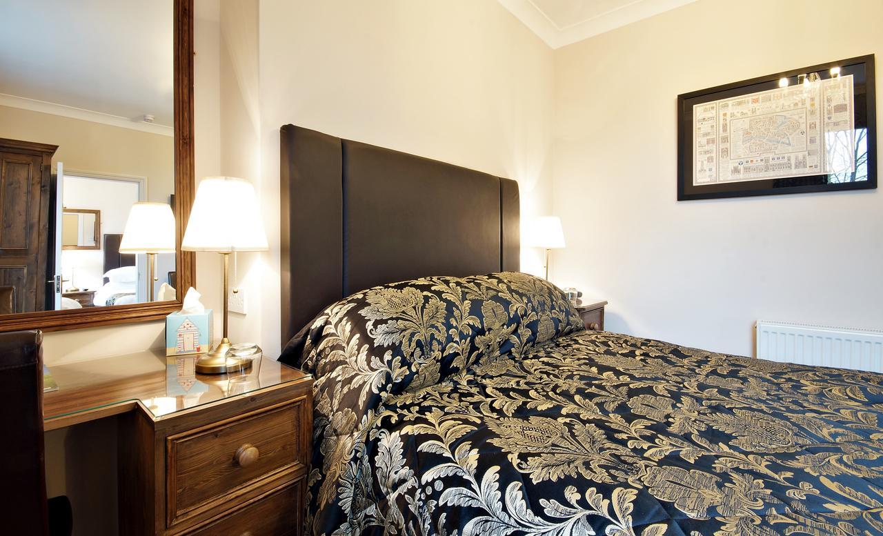 Bronte Guest House York Bagian luar foto